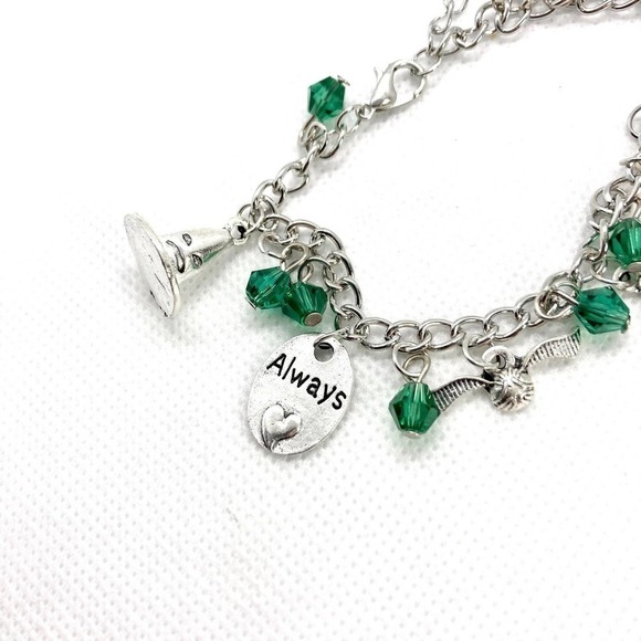 HARRY Potter Ravenclaw Charm Bracelet - Picture 3 of 8